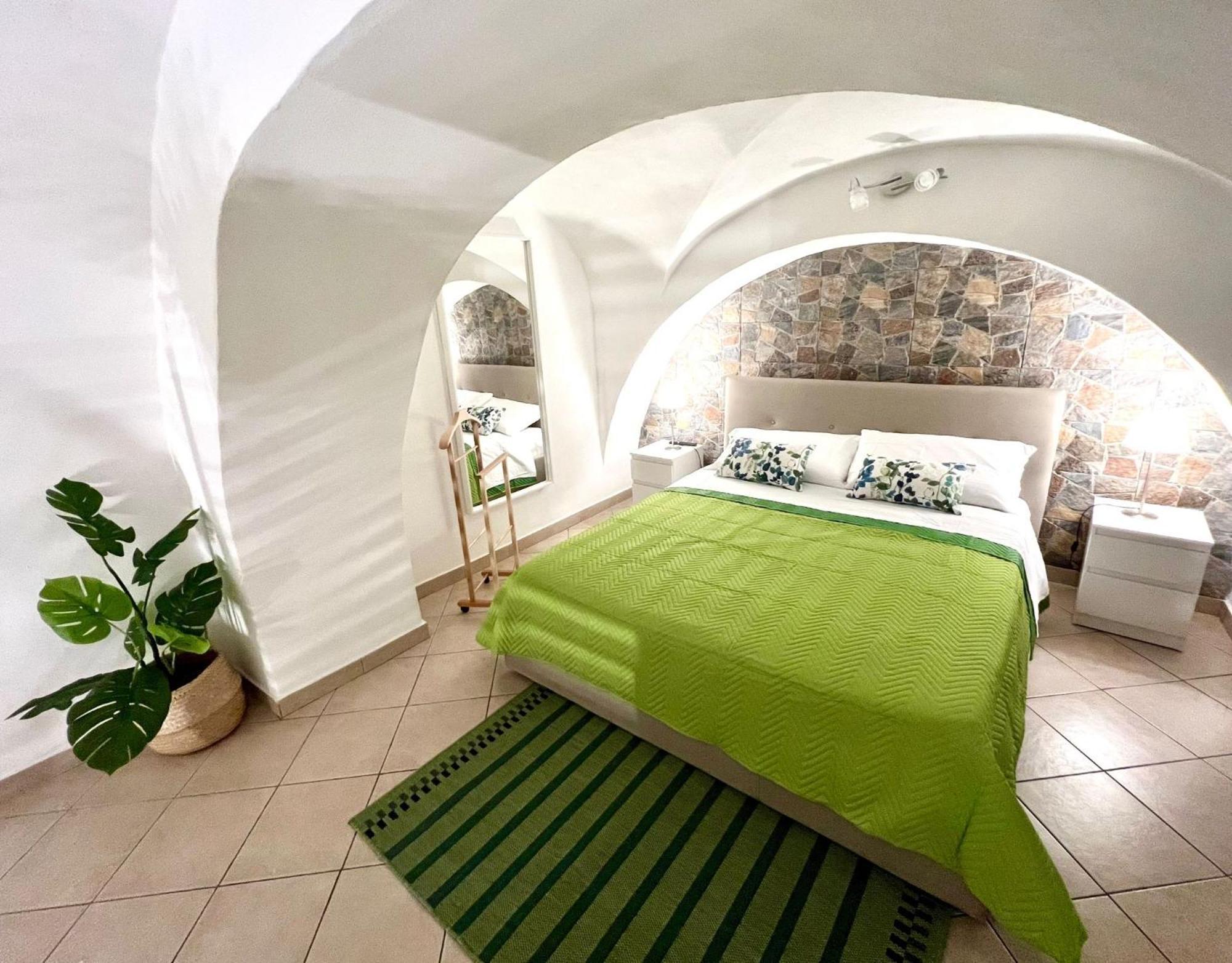 Ursino Holiday Apartment CTA Eksteriør billede